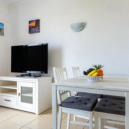 Port Royale 141, Bright Apartment, Heated Pool *