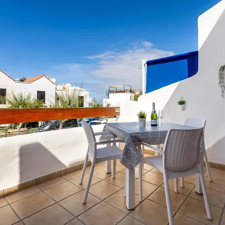 Port Royale 141, Bright Apartment, Heated Pool لوس كريستيانوس