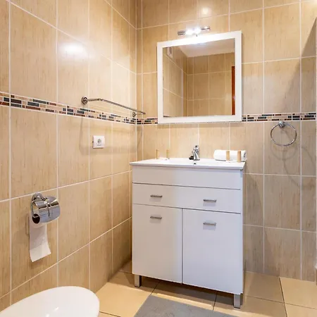 Port Royale 141, Bright Apartment, Heated Pool شقة لوس كريستيانوس
