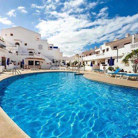 Port Royale 141, Bright Apartment, Heated Pool لوس كريستيانوس