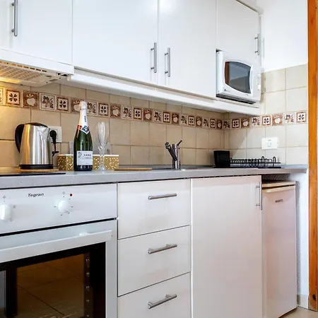 Apartamento Port Royale 141, Bright Apartment, Heated Pool