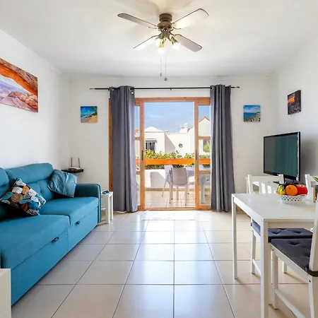 Port Royale 141, Bright Apartment, Heated Pool Apartamento Los Cristianos (Tenerife)