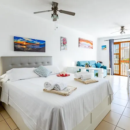 Port Royale 141, Bright Apartment, Heated Pool Apartamento *