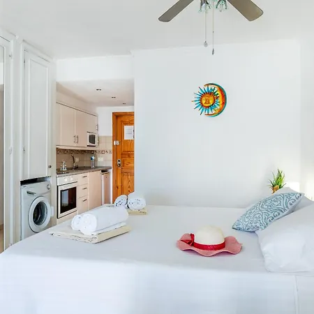 Port Royale 141, Bright Apartment, Heated Pool Apartamento